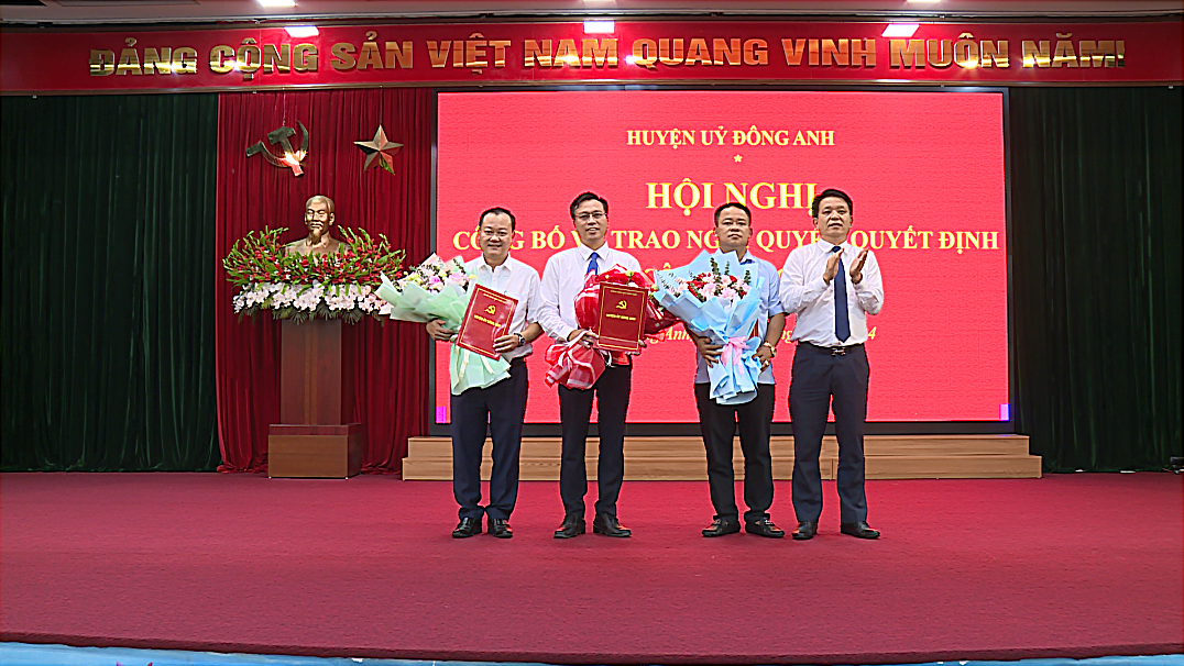 Huyện ủy Đông Anh bổ nhiệm nhân sự chủ chốt tại xã Hải Bối và Tàm Xá