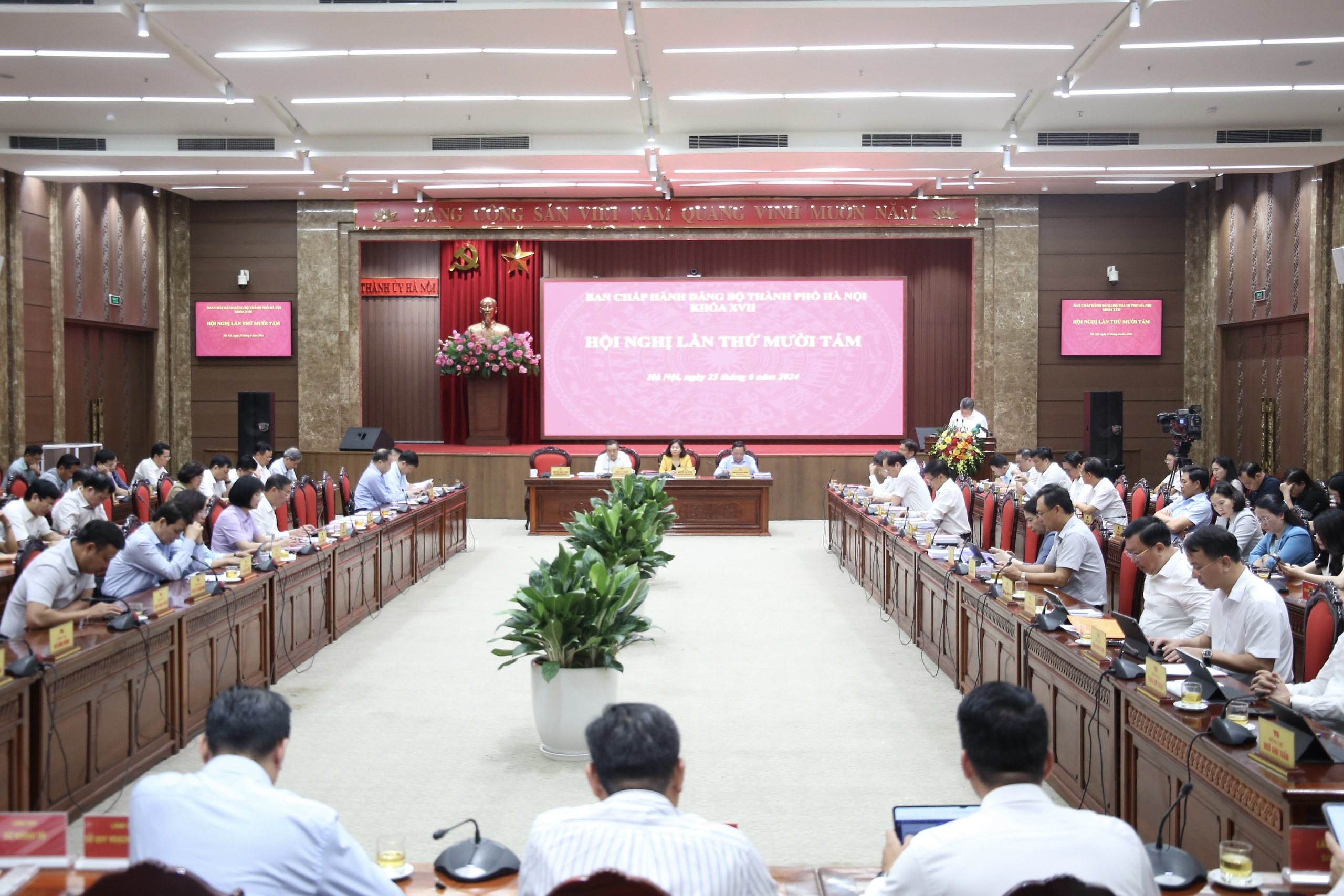 Thành phố Hà Nội tiếp tục ưu tiên điều chỉnh vốn đầu tư công cho các dự án trọng điểm