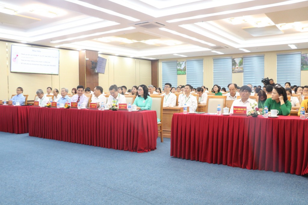Học viện Nông nghiệp Việt Nam đẩy mạnh nghiên cứu khoa học và đổi mới sáng tạo