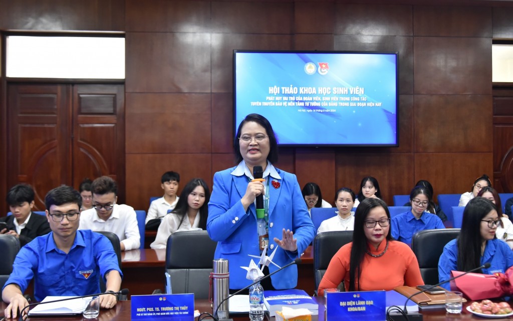 Thanh niên - Lá cờ đầu trong công cuộc bảo vệ nền tảng tư tưởng của Đảng