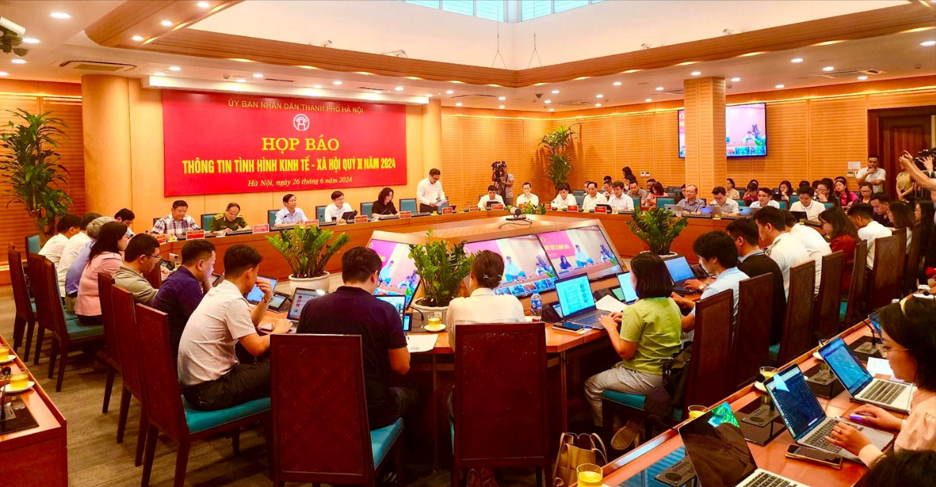 Kinh tế Hà Nội tăng trưởng khá trong nửa đầu năm 2024
