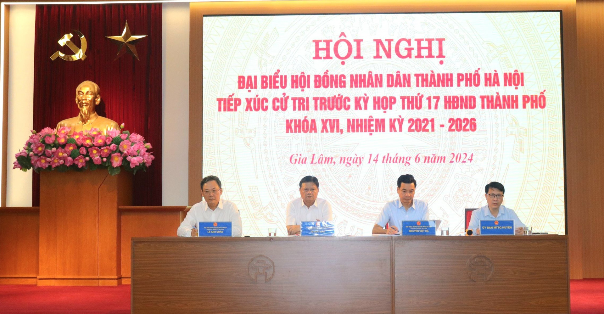 Cử tri huyện Gia Lâm đề nghị xem xét việc chuyển đổi mục đích sử dụng đất và môi trường ô nhiễm