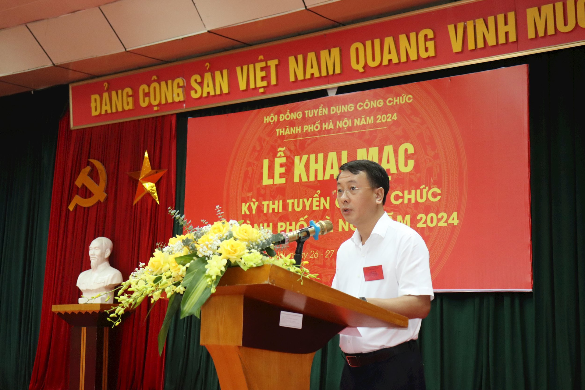 Lễ khai mạc kỳ tuyển dụng công chức thành phố năm 2024