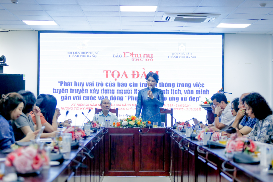 Báo chí chung tay xây dựng người Hà Nội thanh lịch, văn minh