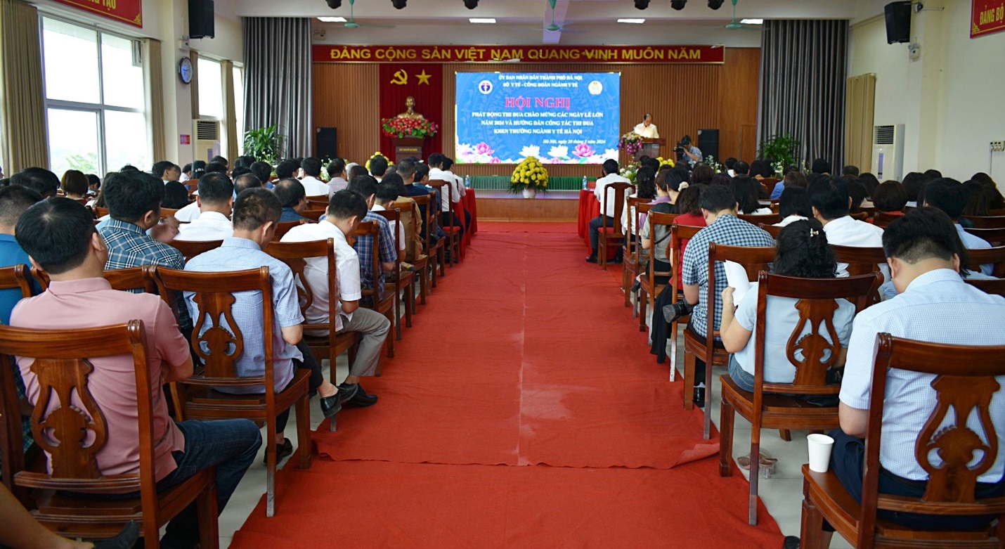 Ngành Y tế Hà Nội phát động phong trào thi đua sôi nổi hướng tới kỷ niệm 70 năm Ngày Giải phóng Thủ đô, 70 năm Ngày Thầy thuốc Việt Nam