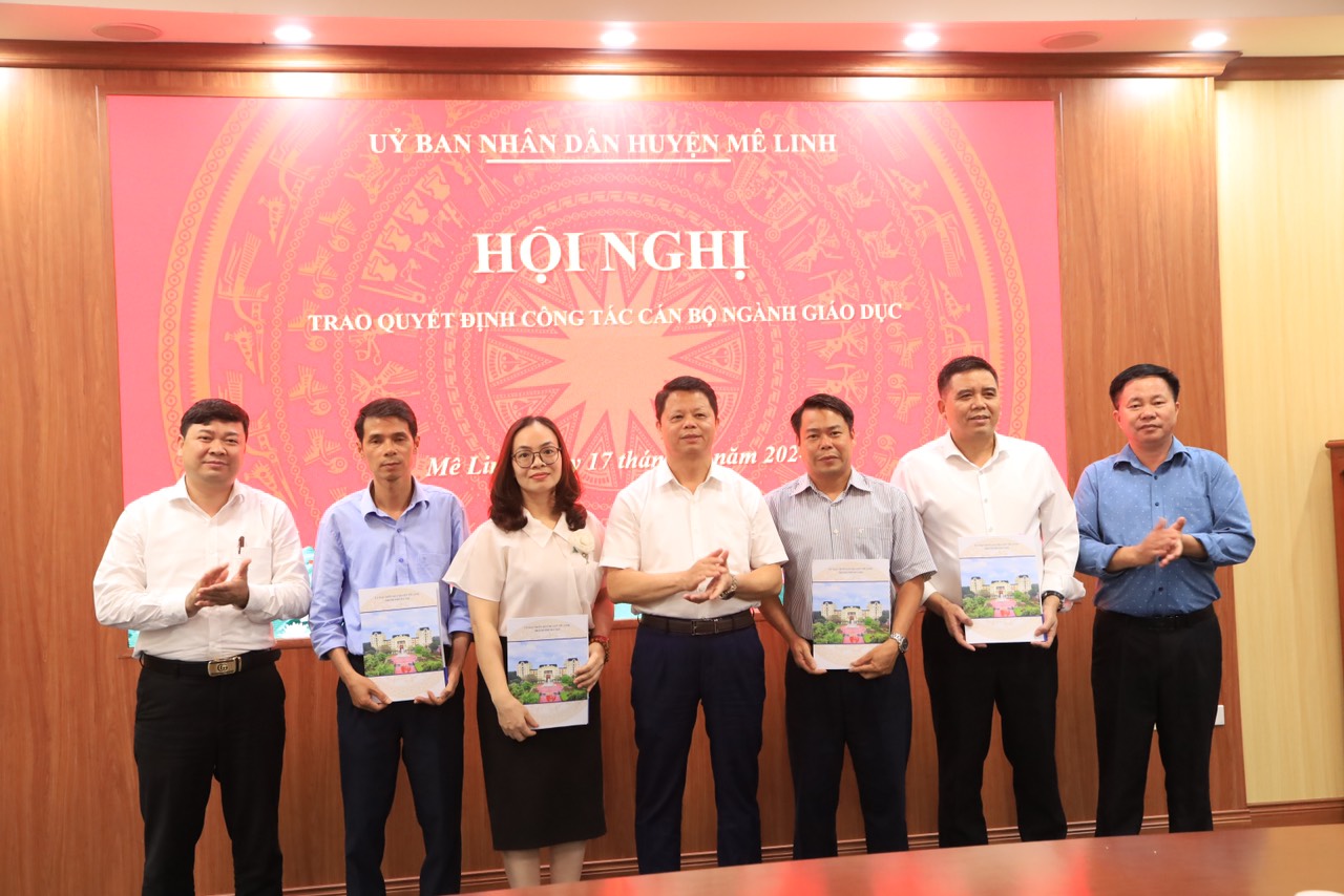 Huyện Mê Linh bổ nhiệm Phó Hiệu trưởng mới cho 4 trường THCS