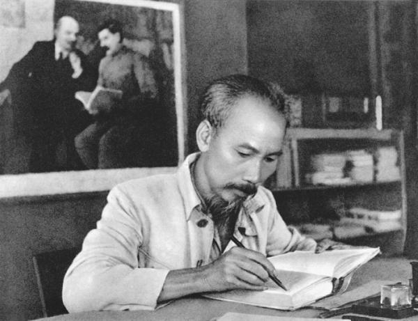 Tư tưởng Hồ Chí Minh về tinh thần trách nhiệm và sự vận dụng cho sinh viên hiện nay