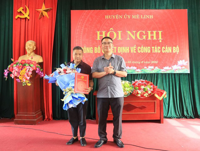 Huyện ủy Mê Linh công bố quyết định về công tác cán bộ tại xã Tráng Việt, thị trấn Chi Đông