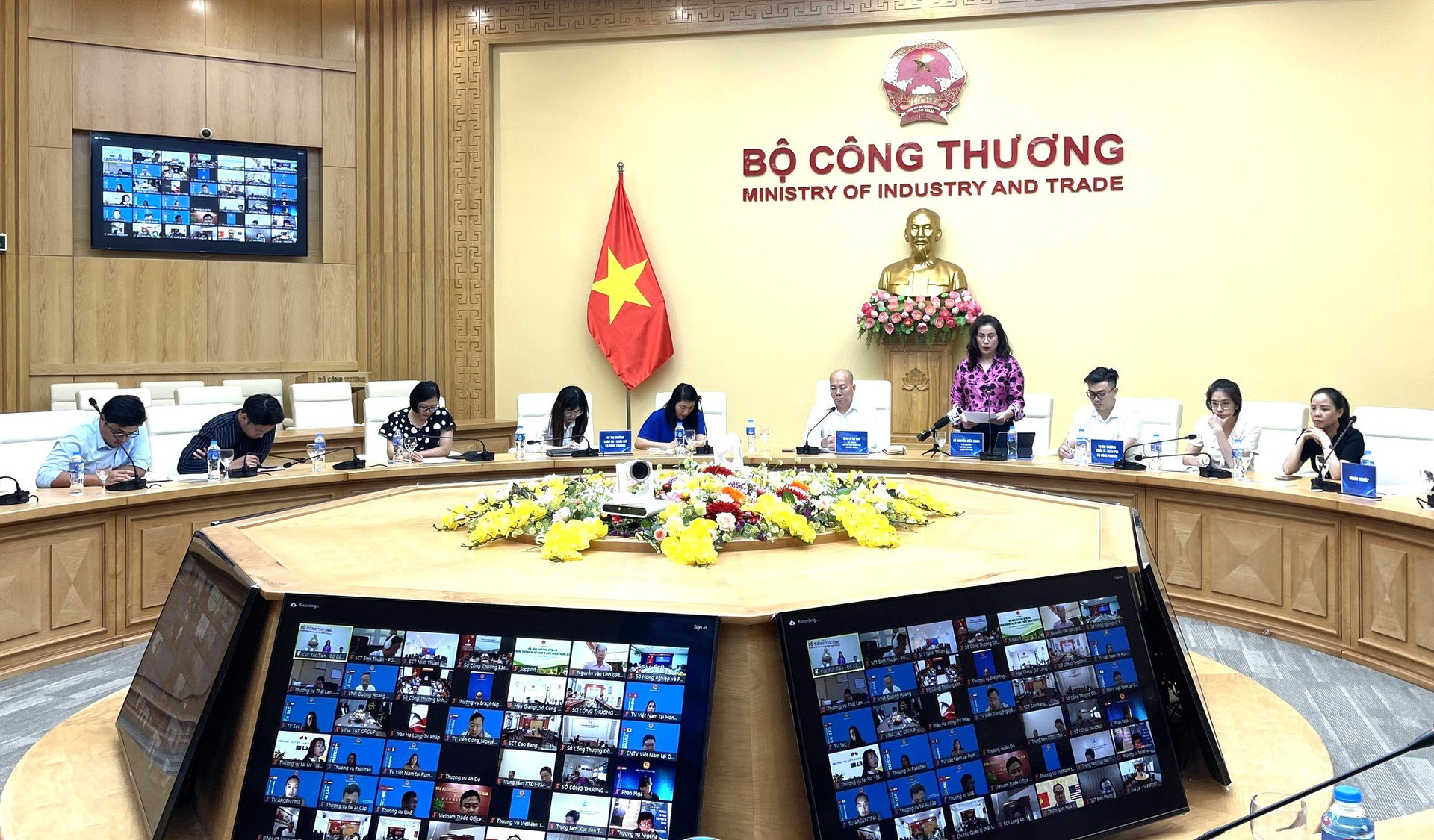 Nông sản Hà Nội bứt phá, xuất khẩu gạo tăng 107,5%