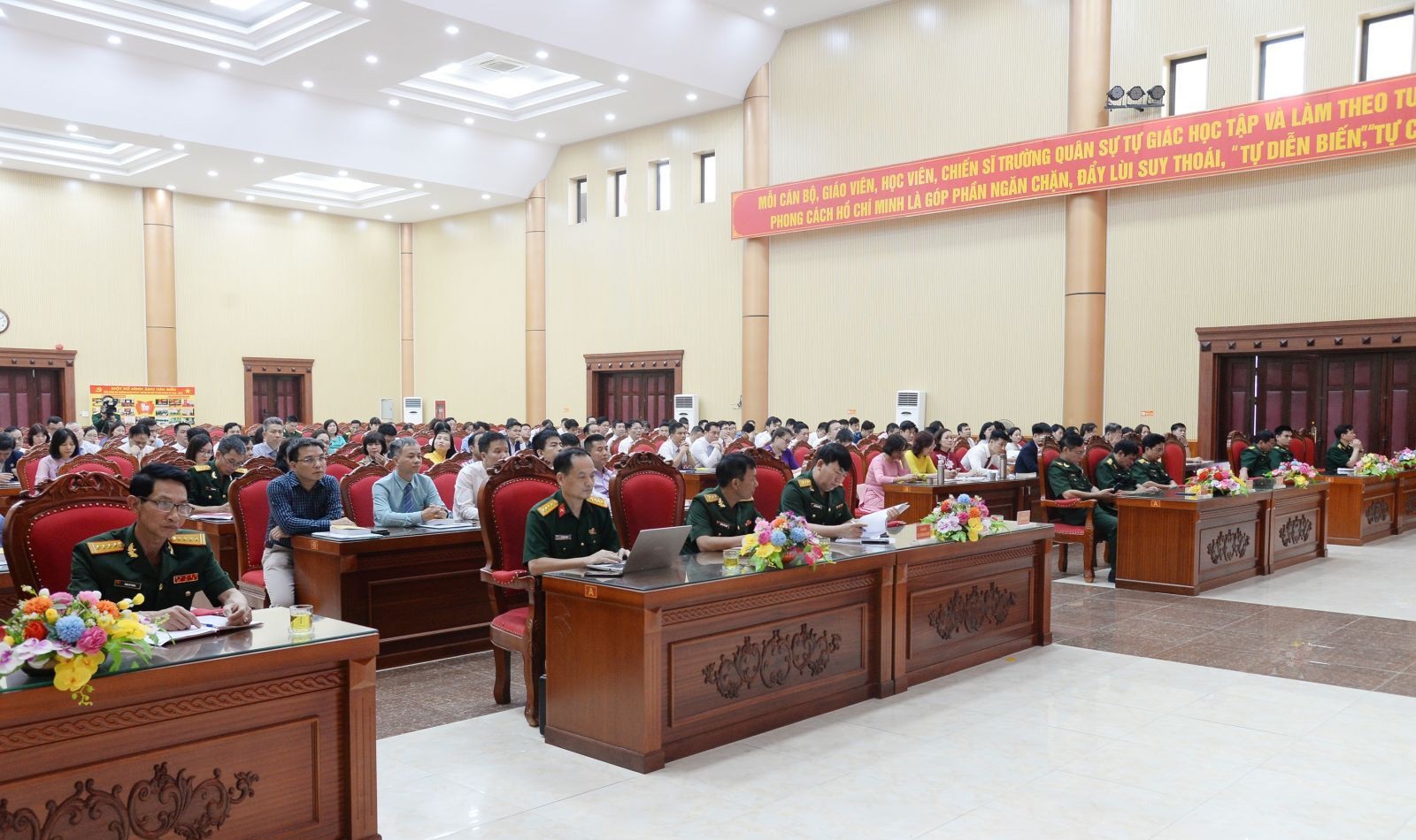 Củng cố thế trận quốc phòng toàn dân: Khai giảng lớp bồi dưỡng kiến thức quốc phòng, an ninh đối tượng 3