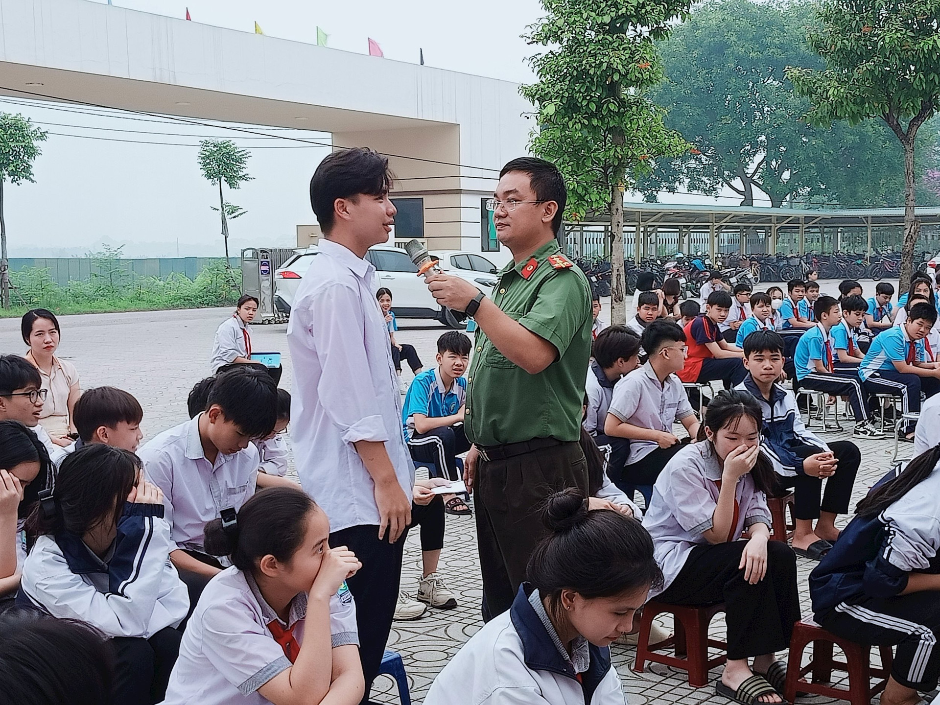 Thanh thiếu niên Đông Anh được trang bị kiến thức pháp luật để tự bảo vệ bản thân, phòng tránh tệ nạn xã hội