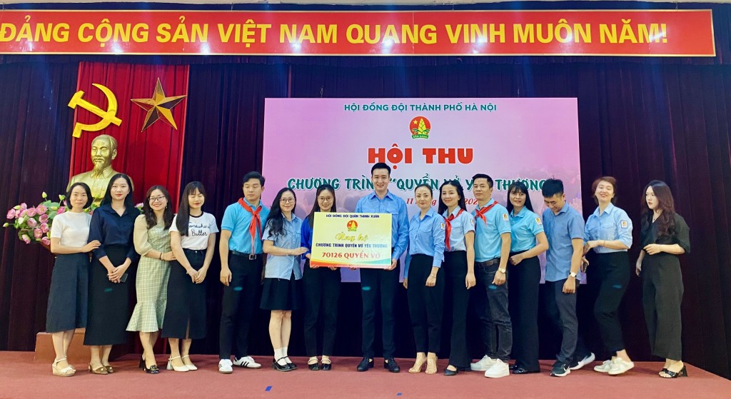 Hội thu "Quyển vở yêu thương" 2024: Chung tay sẻ chia - Mở ra cánh cửa tri thức cho trẻ em