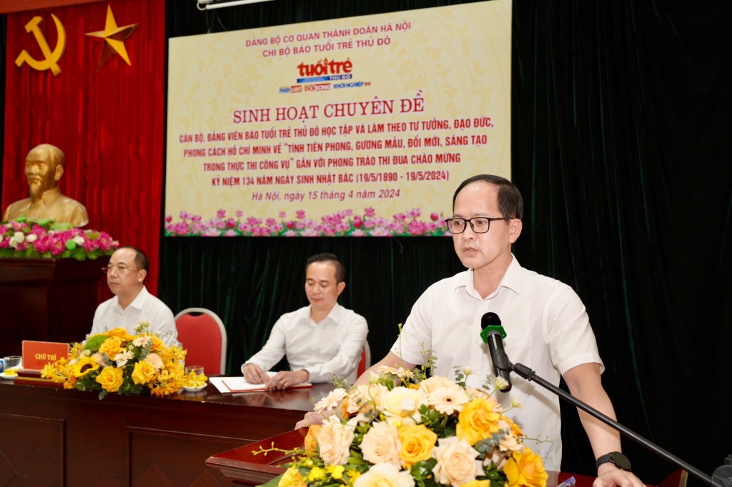 Cán bộ, đảng viên Báo Tuổi trẻ Thủ đô học tập và làm theo Bác: Nâng cao tinh thần tiên phong, gương mẫu trong thực thi công vụ
