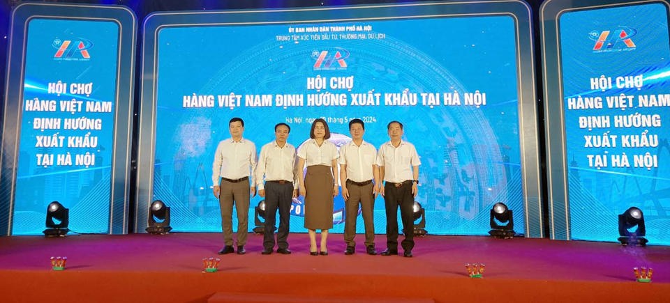 Hội chợ hàng Việt Nam định hướng xuất khẩu: Nâng tầm sản phẩm Việt, thúc đẩy thương mại và tiêu dùng