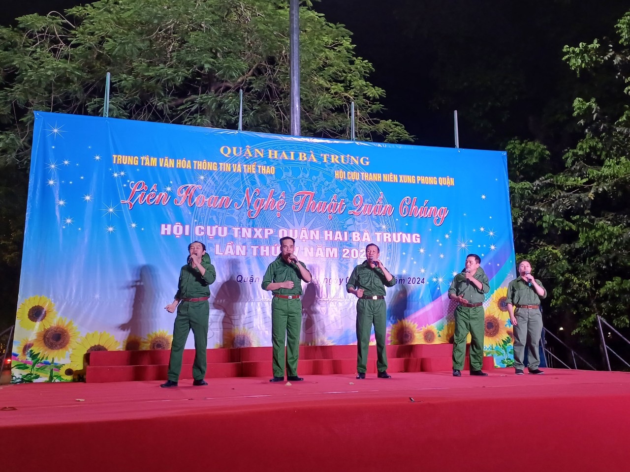 Hội Cựu thanh niên xung phong quận Hai Bà Trưng tổ chức thành công Liên hoan nghệ thuật quần chúng Tiếng hát năm 2024