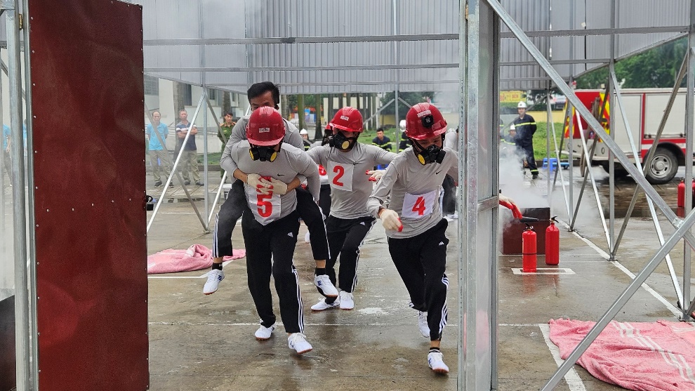 Quận Bắc Từ Liêm sôi nổi Hội thi “Tổ liên gia an toàn phòng cháy chữa cháy” năm 2024: Nâng cao kiến thức, kỹ năng ứng phó cháy nổ cho cộng đồng