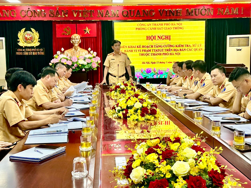 Công an Hà Nội tăng cường xử lý vi phạm trật tự an toàn giao thông, góp phần phòng ngừa ùn tắc và giảm tai nạn giao thông