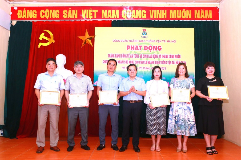 Phát động Tháng hành động về An toàn vệ sinh lao động và Tháng Công nhân năm 2024