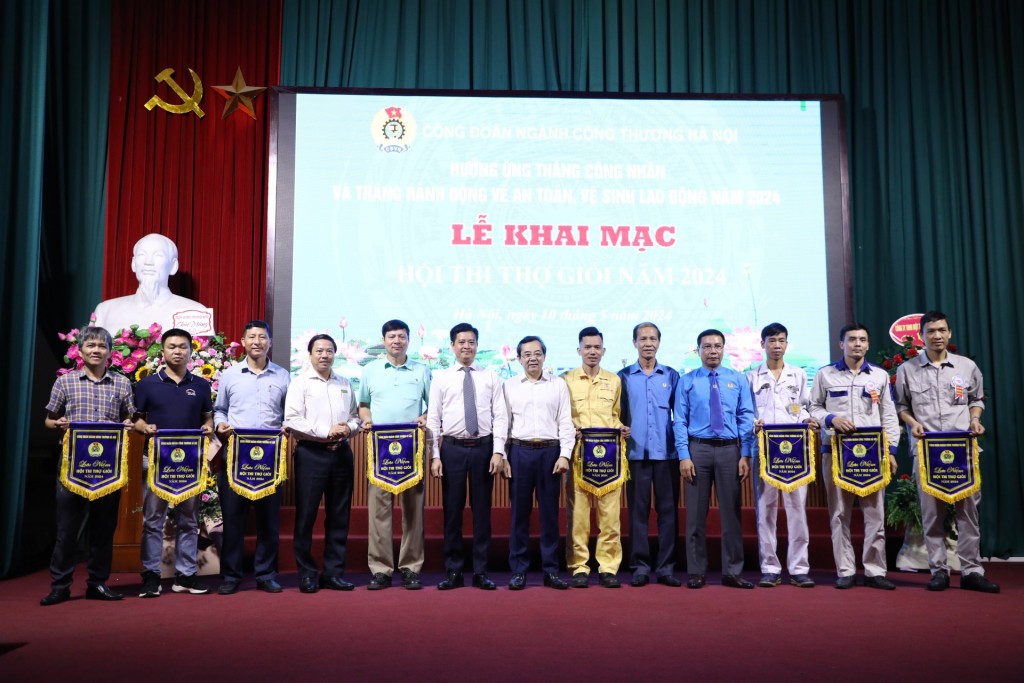 Công nhân, lao động sôi nổi tranh tài tại Hội thi thợ giỏi ngành Công Thương
