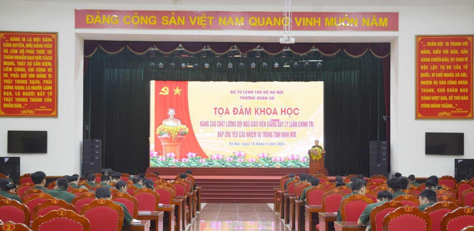Nâng cao chất lượng đội ngũ giáo viên giảng dạy lý luận chính trị: Nền tảng cho công tác xây dựng Đảng vững mạnh