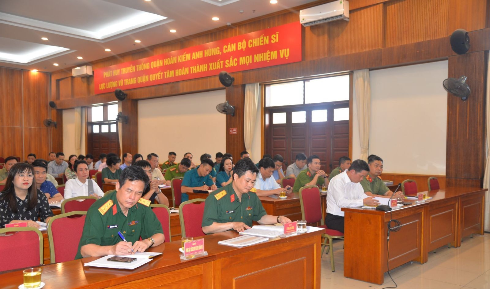 Quận Hoàn Kiếm tích cực chuẩn bị cho diễn tập chiến đấu phường trong khu vực phòng thủ năm 2024