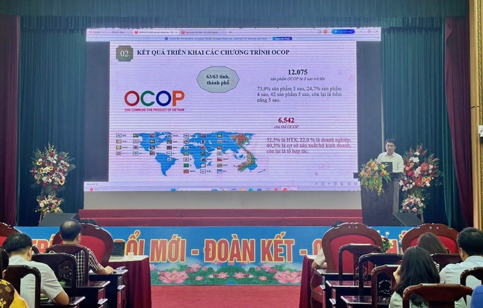 Hội nghị tập huấn về xây dựng nông thôn mới: Đẩy mạnh triển khai các tiêu chí và sản phẩm OCOP