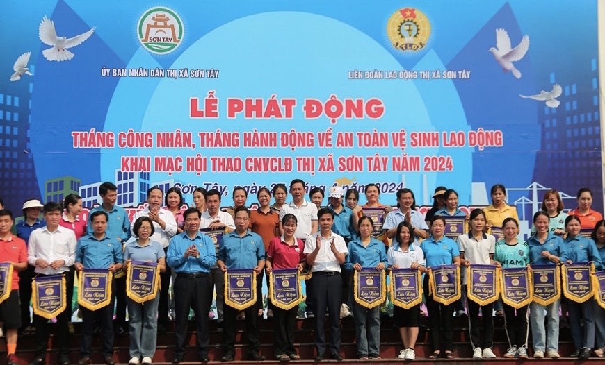 Thị xã Sơn Tây phát động “Tháng Công nhân, Tháng hành động về An toàn vệ sinh lao động” với nhiều hoạt động thiết thực và ý nghĩa