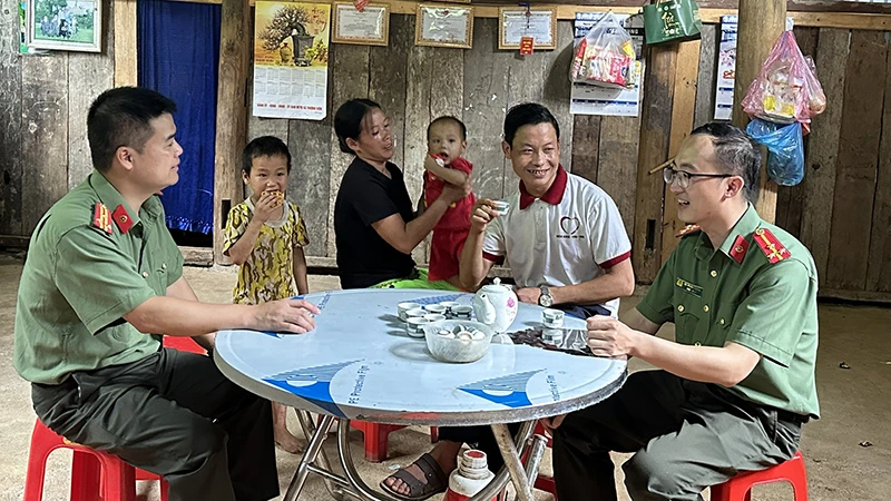 Bài 2: Cuộc chiến chưa có hồi kết