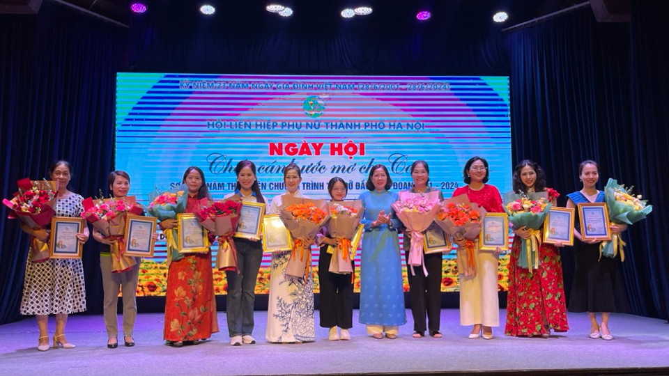 Hà Nội: chương trình "Mẹ đỡ đầu" hỗ trợ trẻ mồ côi gần 10 tỷ đồng