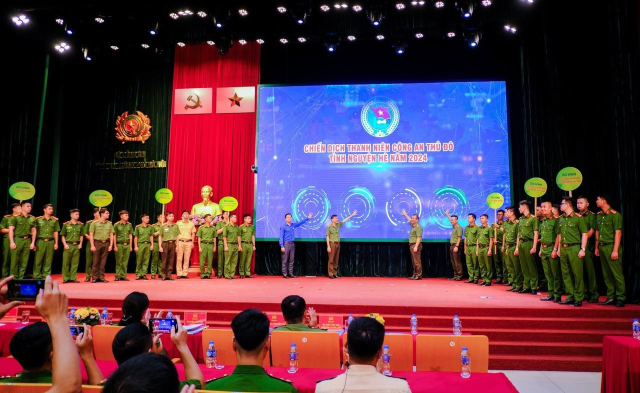 Tuổi trẻ Công an Thủ đô sôi nổi với chiến dịch tình nguyện hè 2024