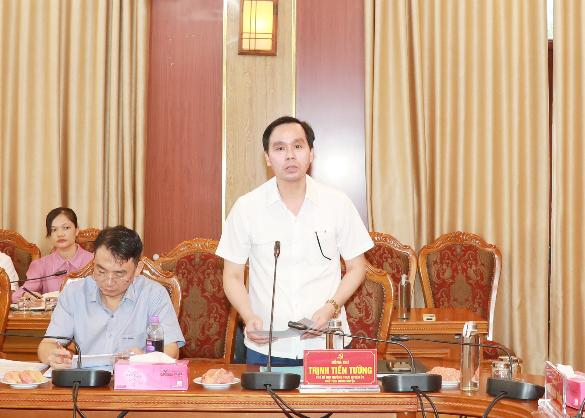 Huyện Chương Mỹ: Khuyến khích cán bộ đổi mới, sáng tạo, quyết tâm hoàn thành nhiệm vụ
