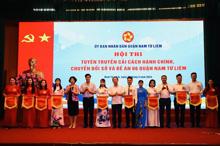 Quận Nam Từ Liêm tổ chức thành công hội thi tuyên truyền về cải cách hành chính và chuyển đổi số