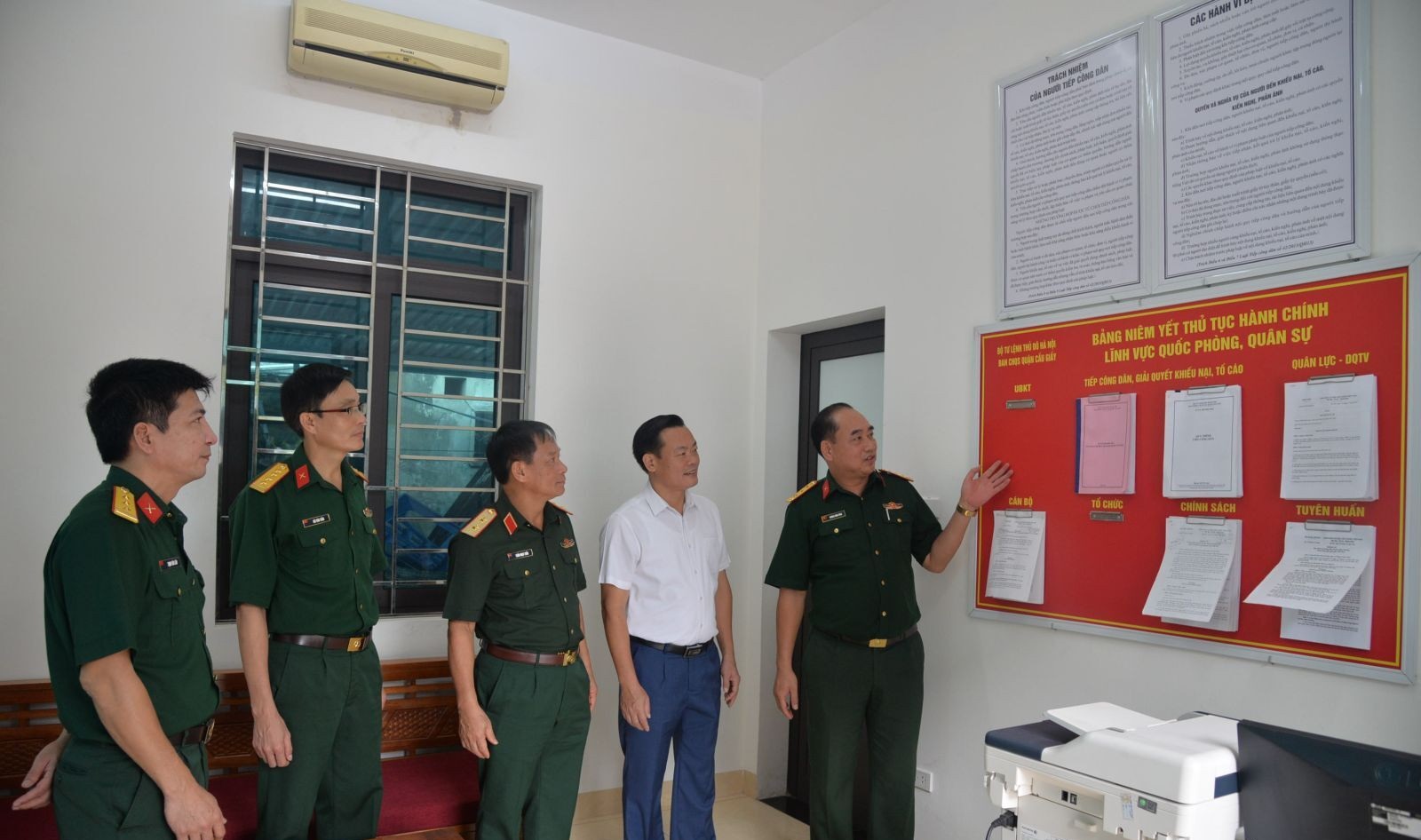 Chính ủy Bộ Tư lệnh Thủ đô Hà Nội: Yêu cầu tăng cường công tác xây dựng lực lượng dự bị động viên