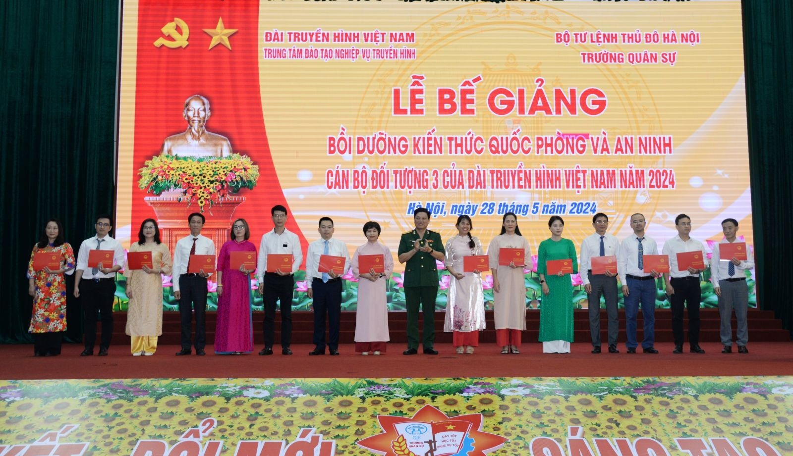 Khóa bồi dưỡng kiến thức quốc phòng và an ninh kết thúc thành công, nâng cao nhận thức cho cán bộ