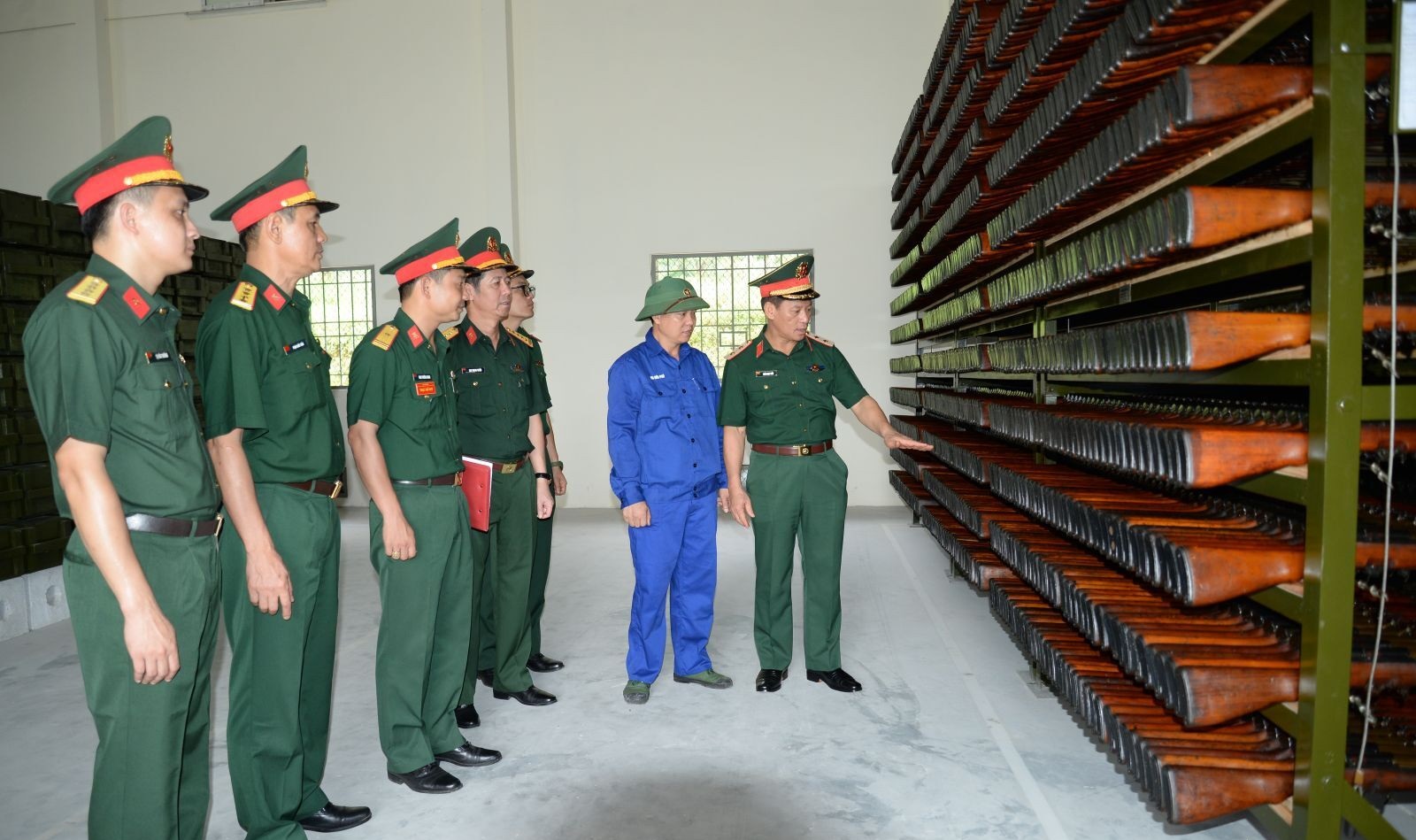 Bộ Tư lệnh Thủ đô: Thăm, làm việc tại Kho K90, Cục Kỹ thuật
