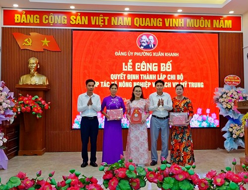 Thành lập Chi bộ Hợp tác xã Nông nghiệp và Dịch vụ Mỹ Trung: Hành trình mới cho sự phát triển
