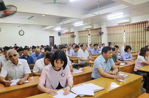 Hội nghị tập huấn về an toàn thực phẩm cho cán bộ, đảng viên: Nâng cao kiến thức, bảo vệ sức khỏe cộng đồng