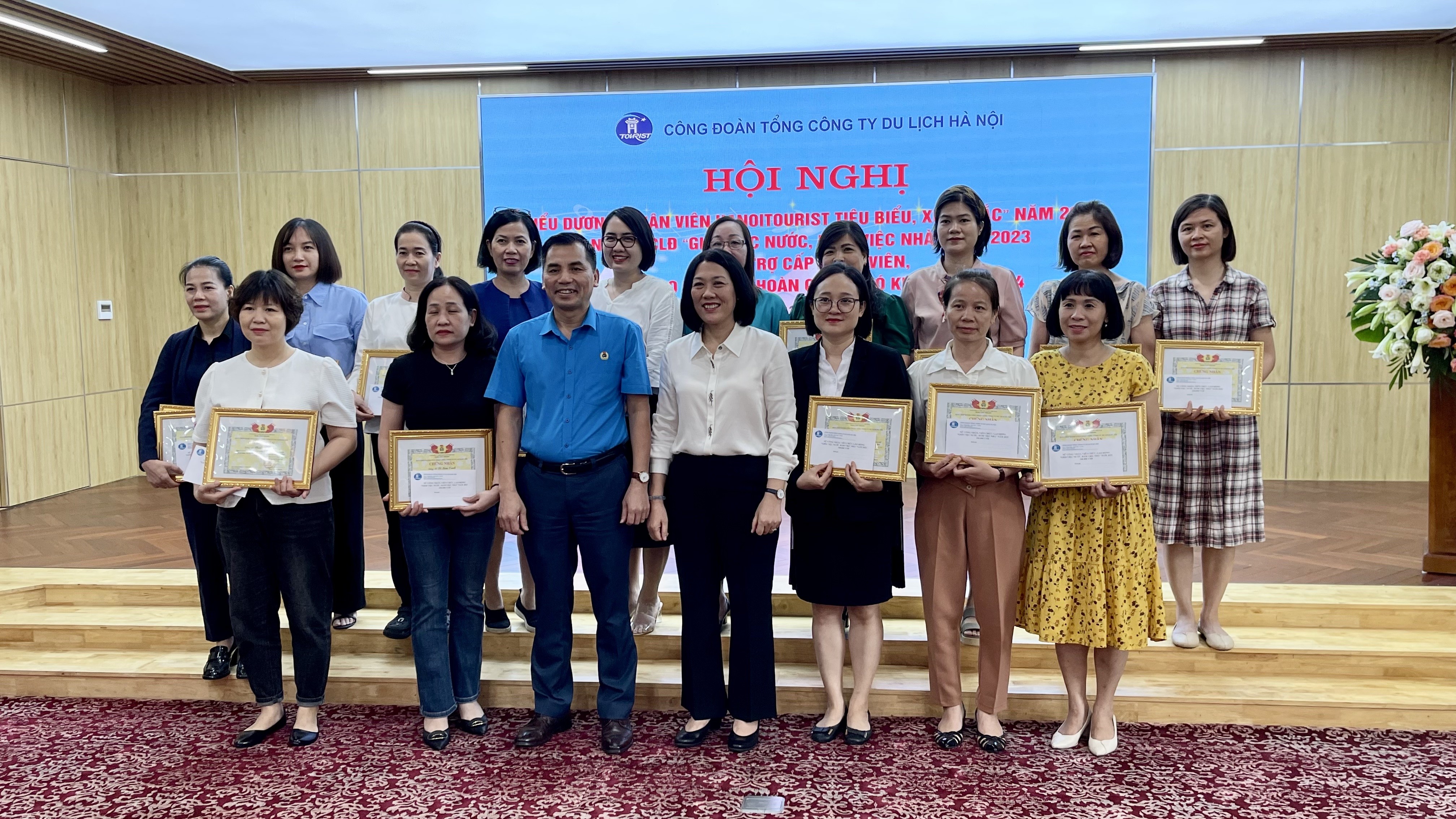 Công đoàn Tổng Công ty Du lịch Hà Nội: Tôn vinh nhân viên tiêu biểu, khẳng định vị thế dẫn đầu ngành du lịch