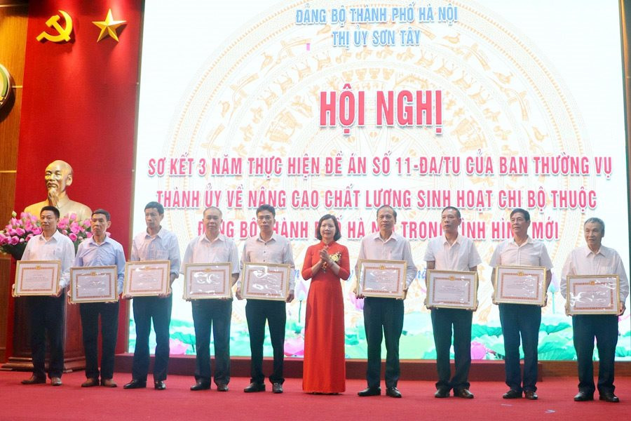 Thị xã Sơn Tây: Nâng cao chất lượng sinh hoạt chi bộ, đổi mới phương thức làm việc