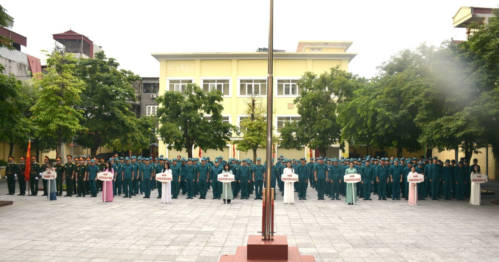 Hội thao quân sự quận Hoàn Kiếm, huyện Mê Linh: Thể hiện tinh thần đoàn kết, quyết tâm bảo vệ Tổ quốc