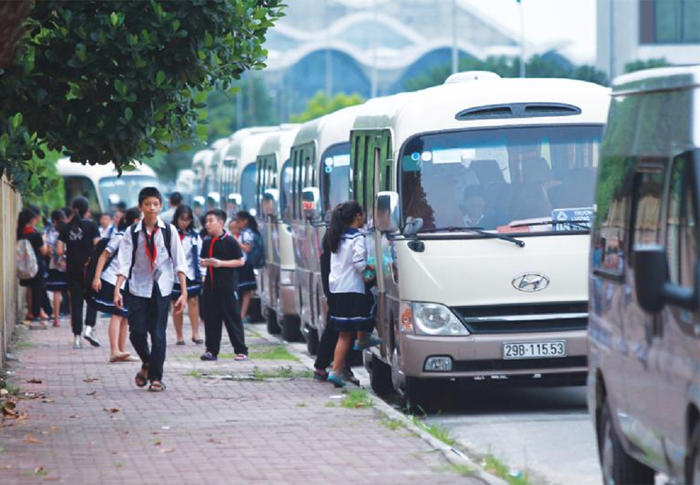 Tăng cường kiểm tra an toàn giao thông cho xe đưa đón học sinh