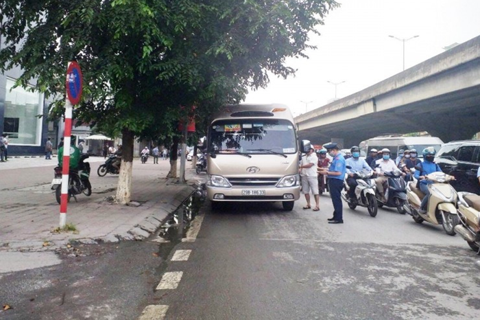 Thành phố Hà Nội tăng cường kiểm soát xe khách tuyến đường Phạm Hùng, Phạm Văn Đồng