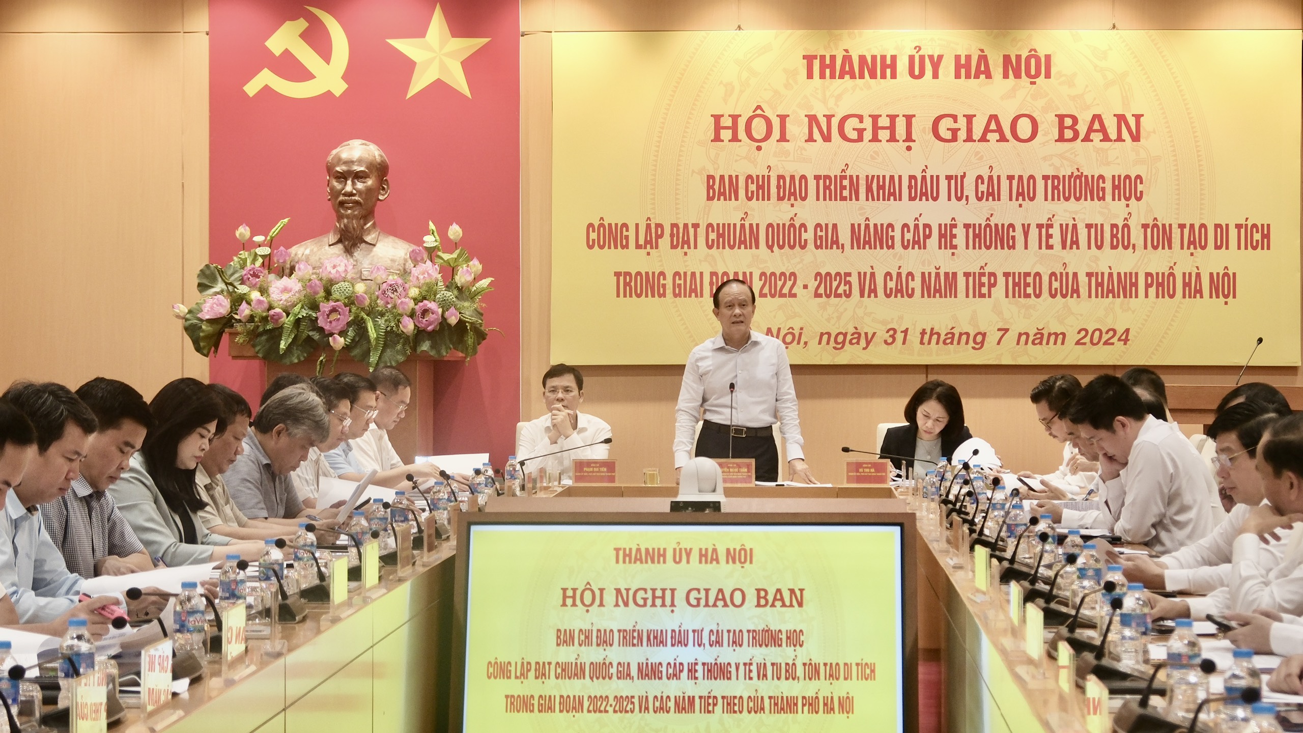 Kịp thời tháo gỡ vướng mắc để hoàn thành kế hoạch đối với 3 lĩnh vực văn hóa, y tế, giáo dục 