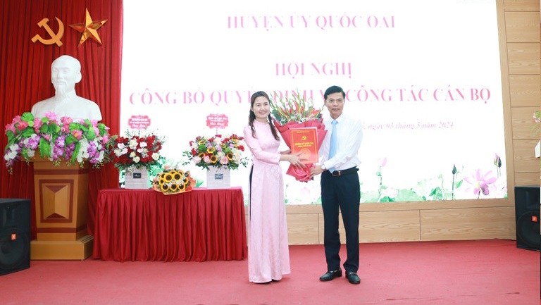 Huyện ủy Quốc Oai điều động cán bộ, bổ nhiệm Bí thư Đảng ủy thị trấn Quốc Oai