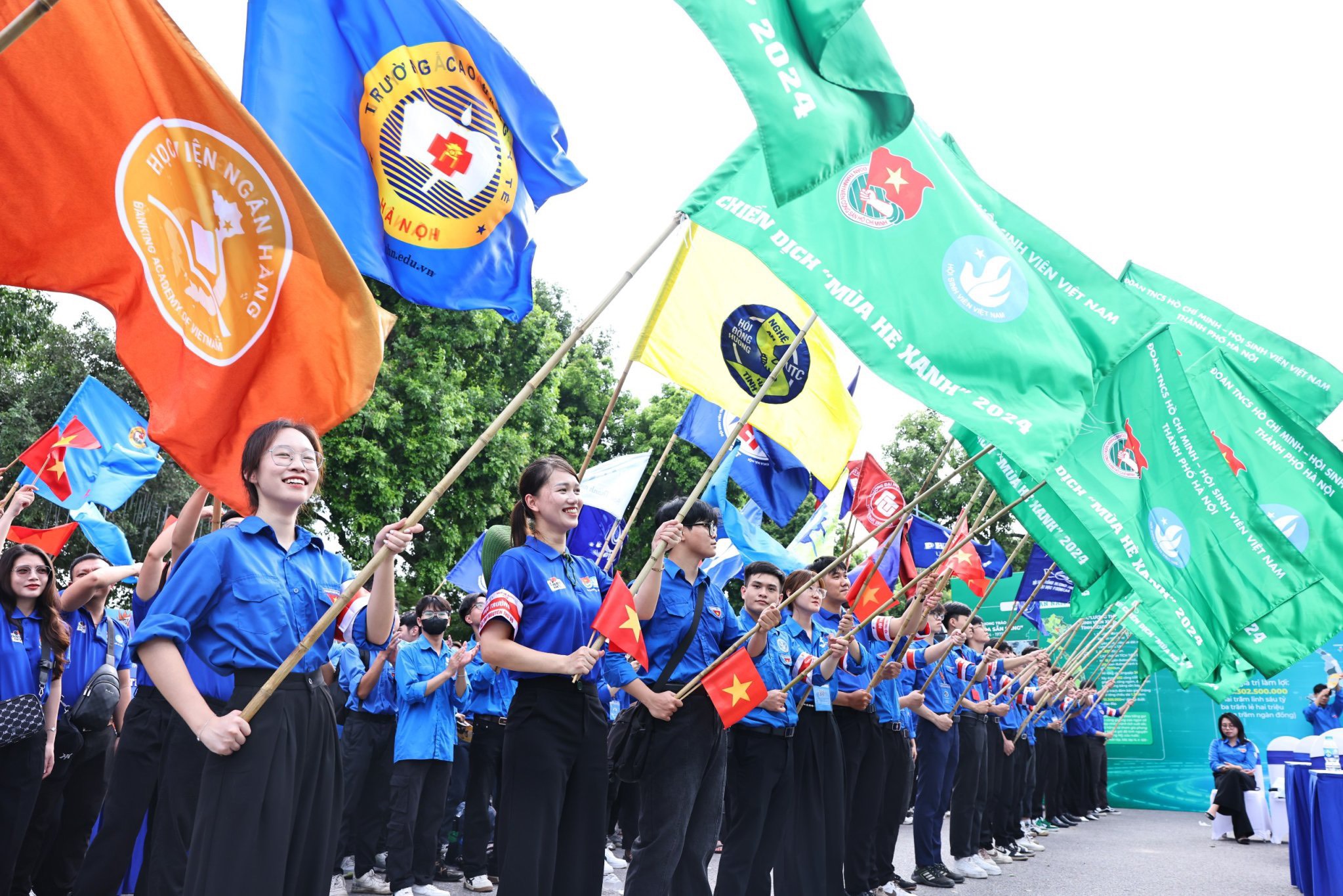 Lễ xuất quân Chiến dịch Mùa hè xanh 2024: Khởi động hành trình cống hiến của tuổi trẻ Thủ đô
