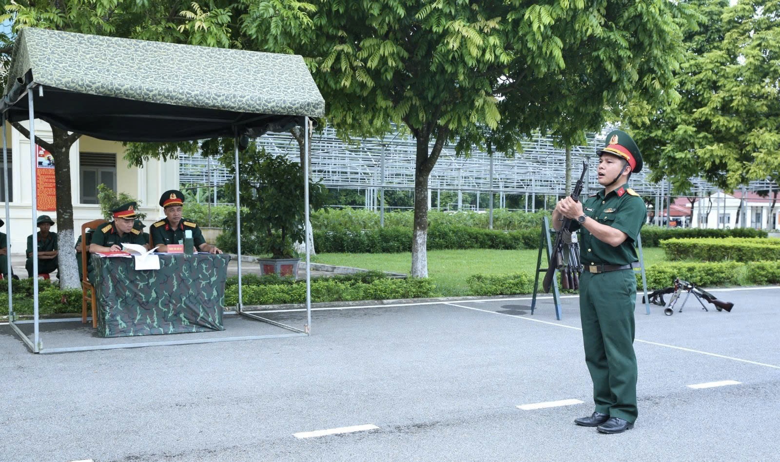 Sư đoàn Bộ Binh 301 tổ chức Hội thi kiểm tra năng lực cán bộ Đại đội bộ binh và trợ lý hậu cần