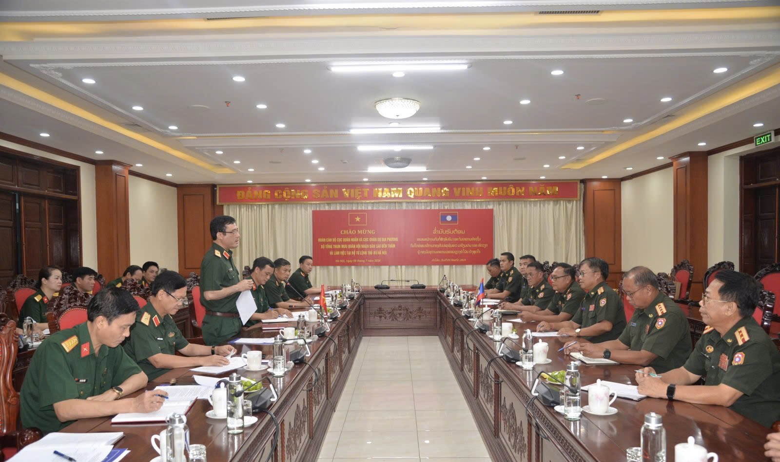 Thúc đẩy hợp tác quân sự giữa Hà Nội và Lào: Chia sẻ kinh nghiệm huấn luyện lực lượng dân quân tự vệ và dự bị động viên