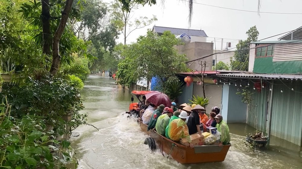 Chủ tịch UBND thành phố Hà Nội yêu cầu ứng phó khẩn cấp với nguy cơ mưa lũ, sạt lở đất