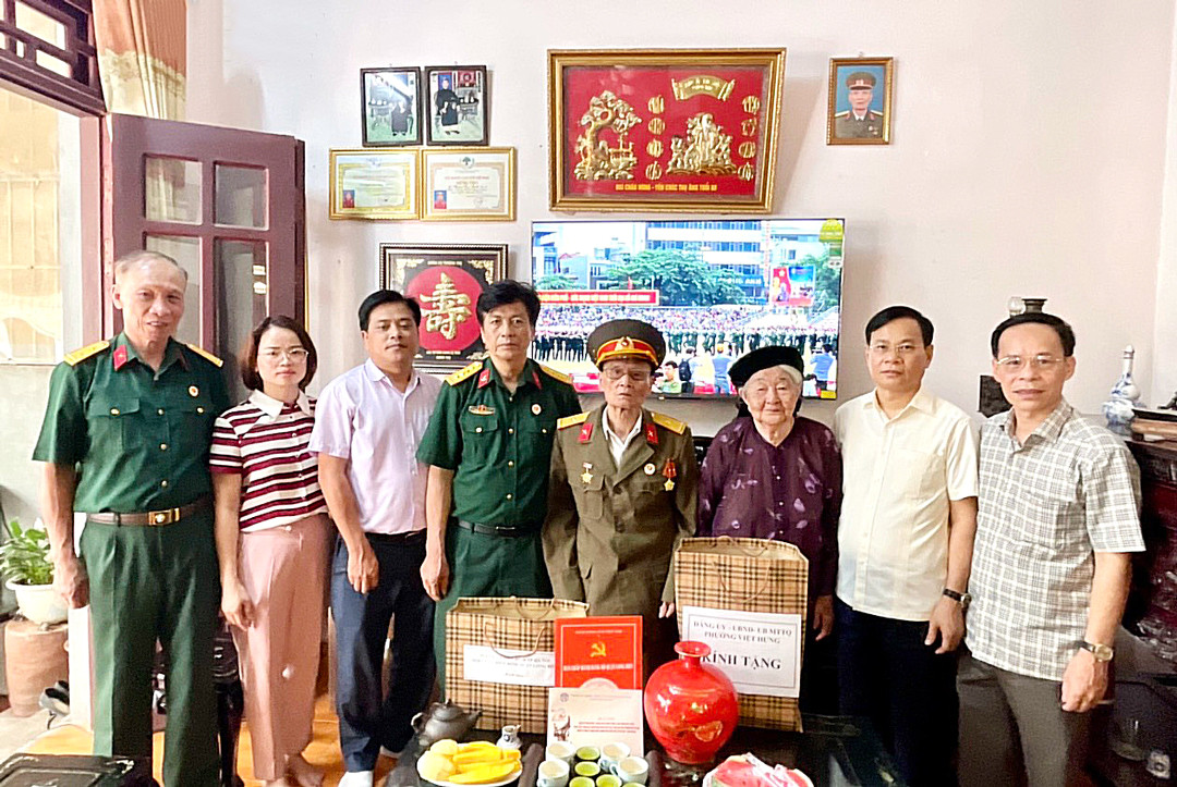 Giữ gìn đạo đức cách mạng - “Vũ khí sắc bén” giúp cán bộ, đảng viên vượt qua cám dỗ  Bài 2: Một tấm gương sống hơn một trăm bài diễn văn tuyên truyền