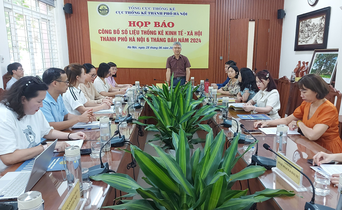 Hà Nội duy trì đà tăng trưởng kinh tế - xã hội trong 6 tháng đầu năm 2024